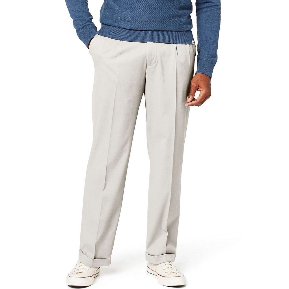 Dockers Khaki Men’s 42x30 No Wrinkle Linen Relaxed Pleated Slacks in Ecru